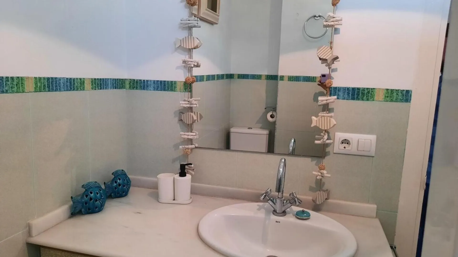 Paseo Del Rey - Fuengirola 2 Bedrooms Oceanfront Apartment 0*,  España